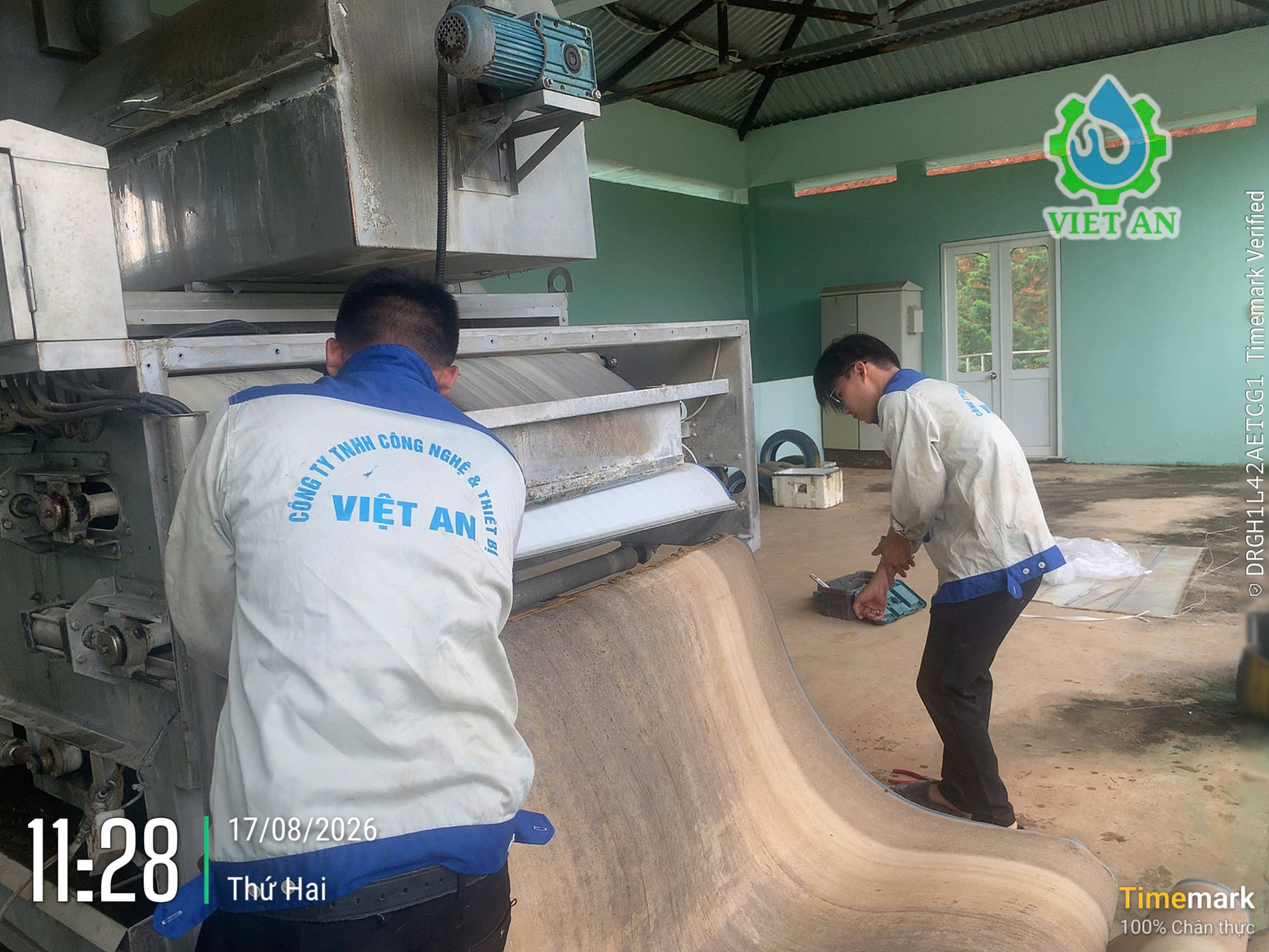 Thay thế Băng tải máy ép bùn
