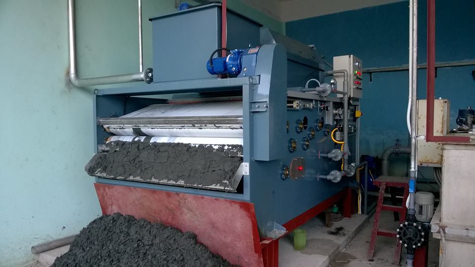 Vận hành máy ép bùn Băng tải