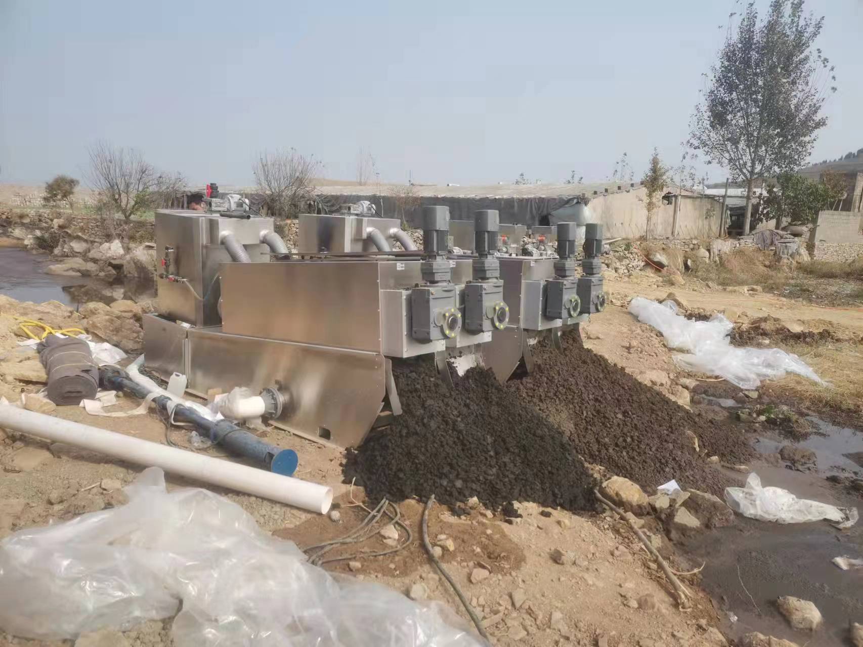 Máy ép bùn trục vít Việt An