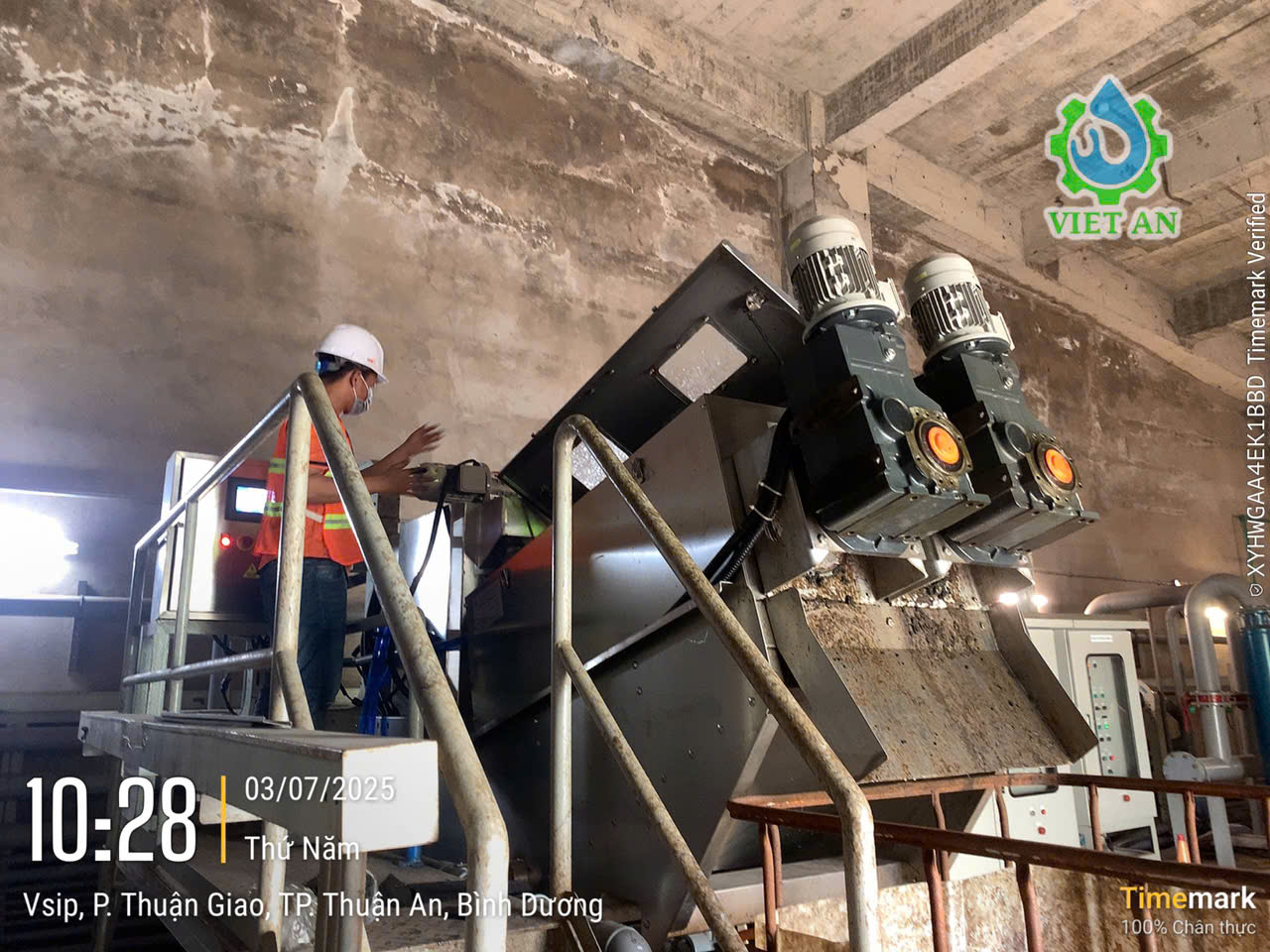 Máy ép bùn Trục Vít Việt An