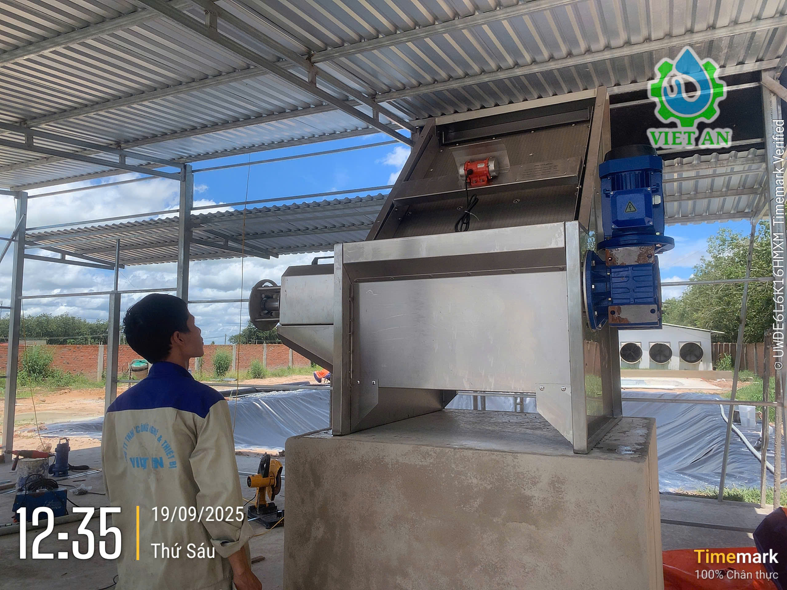 Máy tách phân Việt An