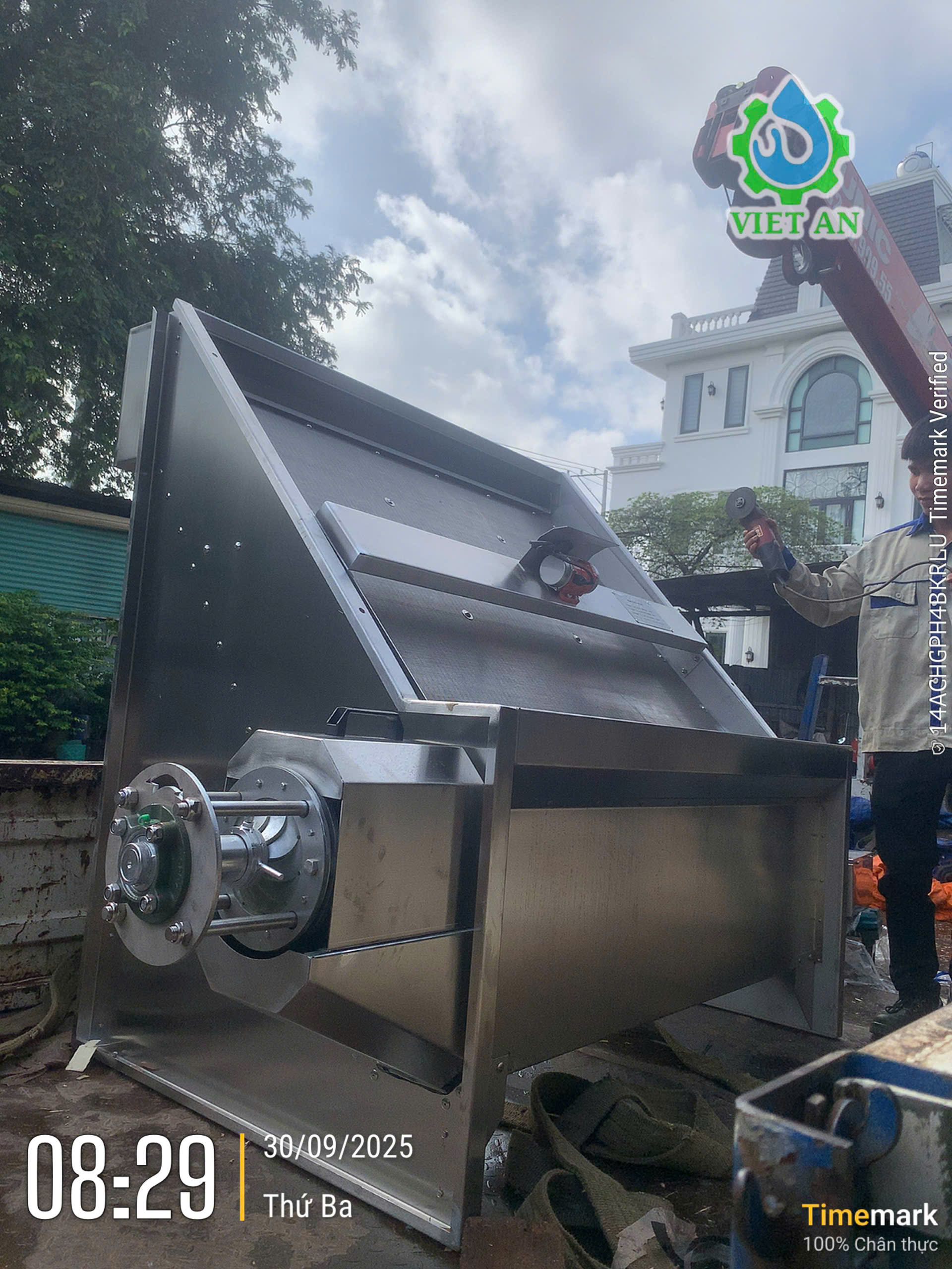 Máy tách phân VA150