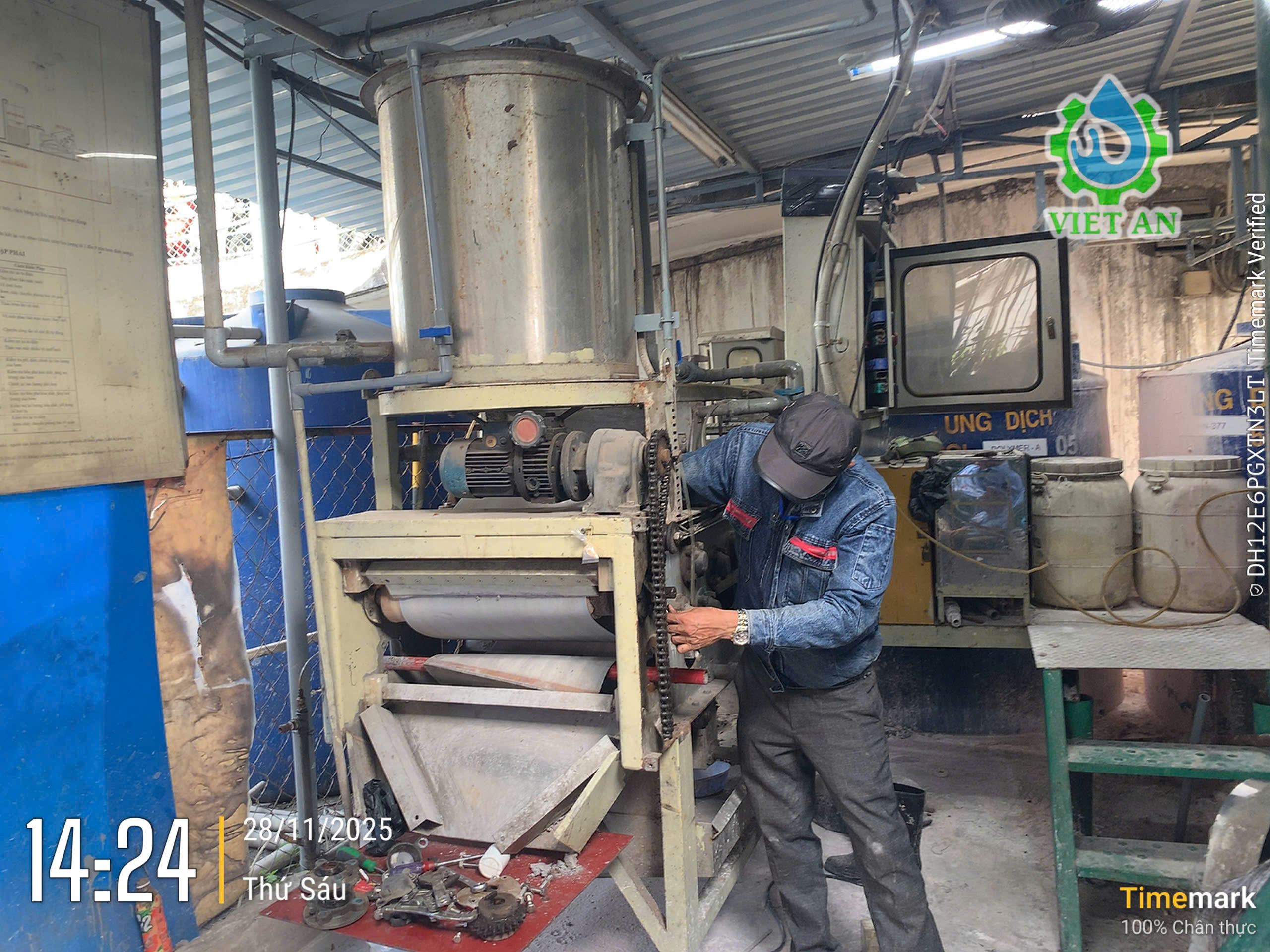 Sửa chữa máy ép bùn